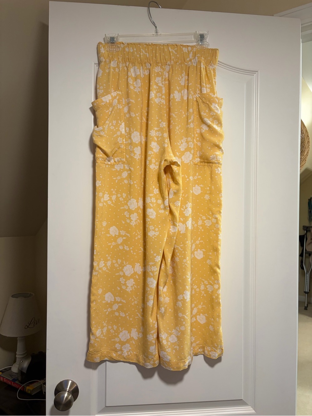 SO Wide Leg Yellow Floral Pants - Picture 3 of 6